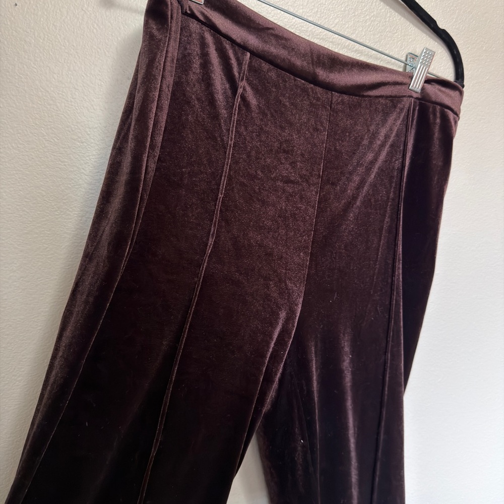 Velvet wide leg Brown Pants - Picture 3 of 5